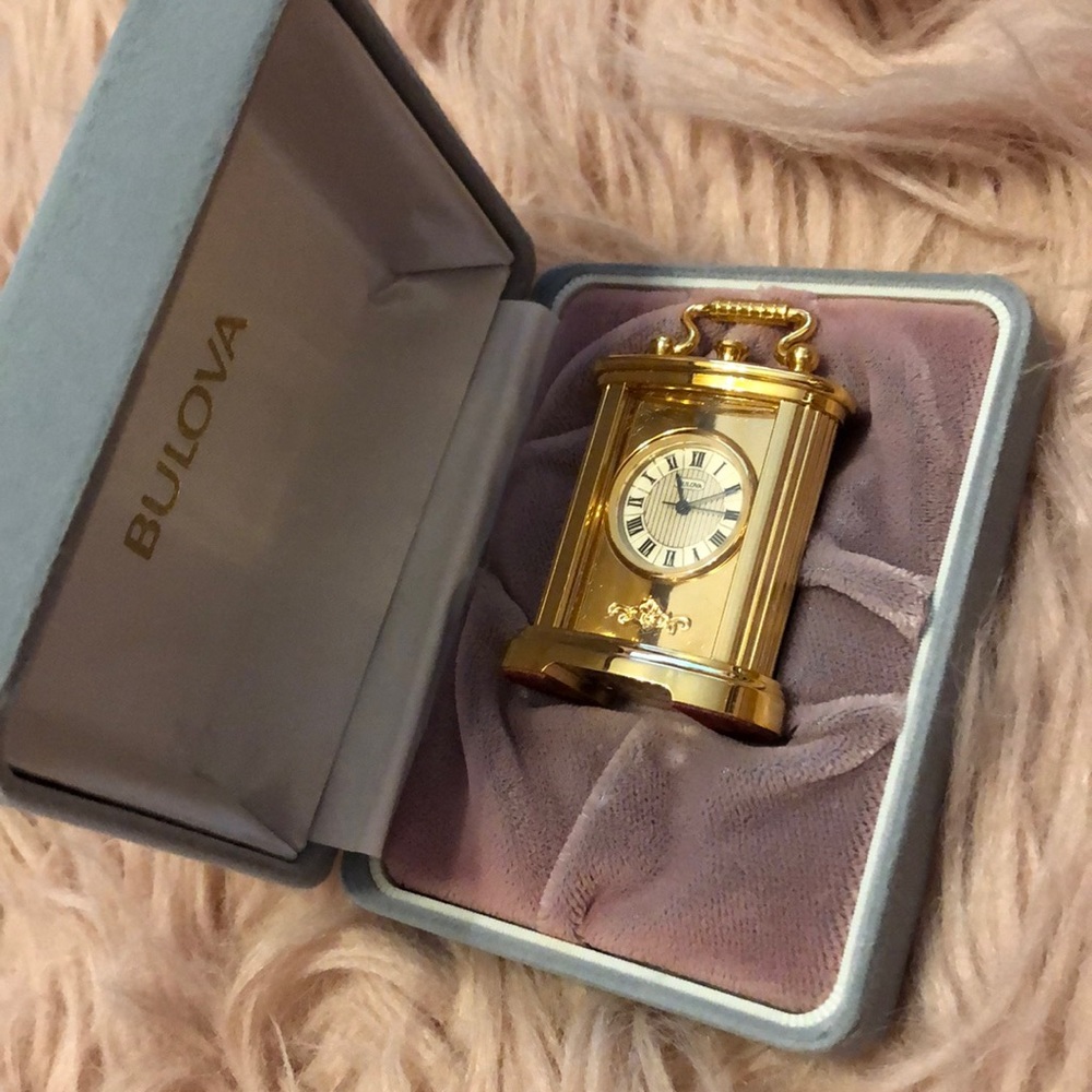 Bulova clock